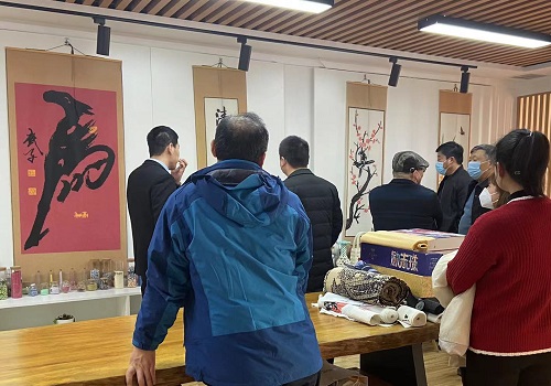 手工帶動(dòng)就業(yè)，讓農(nóng)民有事干、農(nóng)村更美麗 --- --- 記河北大名一鎮(zhèn)村領(lǐng)導(dǎo)一行來手工之家實(shí)地參觀考察