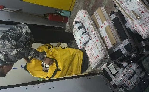 請查收，您結(jié)算的加工費和新加工材料包！--- --- 記手工之家客維部人員日常服務(wù)加工人員