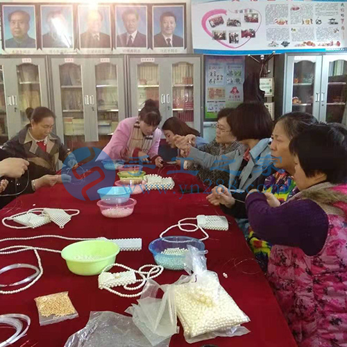 可靠的手工活串珠子，讓人做得放心、賺得舒心(圖1)