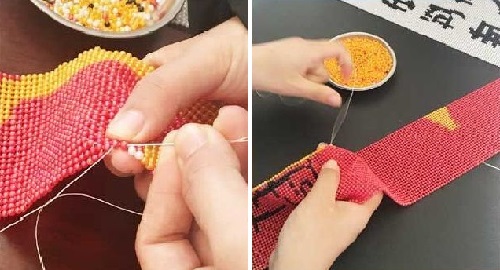 4月2日，在家做手工活掙錢，寄到家做的手工活，這個外發(fā)手工活的加工費如何結(jié)算？圖為勵志珠珠繡串珠手工產(chǎn)品剪影