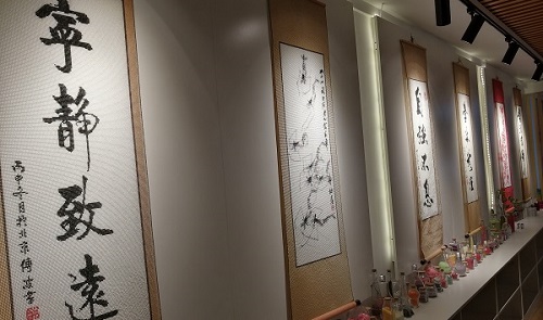 5月3日，手工活接單平臺，手工兼職招聘帶回家做，珠繡產(chǎn)品讓手工之家和加工人員更好共贏，圖為勵志珠珠繡手工產(chǎn)品剪影