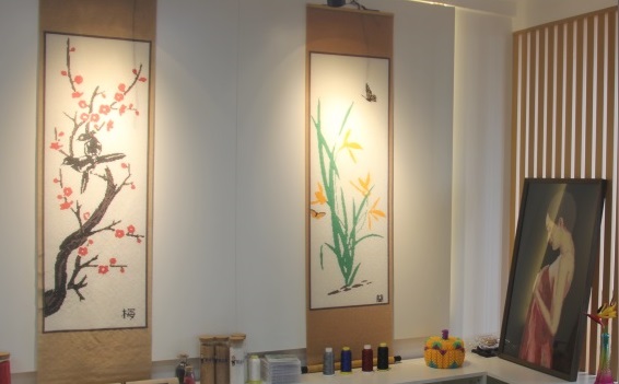 5月7日，找附近手工活拿回家做，手工外包發(fā)布平臺(tái)，手工之家的珠繡串珠手工技能培訓(xùn)是成體系的，圖為勵(lì)志珠珠繡串珠手工產(chǎn)品剪影