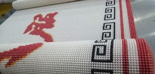 6月4日，拿回家做的手工活，在家兼職手工活，手工之家的珠繡串珠手工相互促進、良性發(fā)展，圖為勵志珠珠繡手工產品剪影