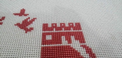 6月4日，拿回家做的手工活，在家兼職手工活，手工之家的珠繡串珠手工相互促進、良性發(fā)展，圖為勵志珠珠繡手工產品剪影
