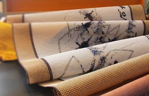 多舉措，立新意，謀發(fā)展，傳統(tǒng)珠繡手工技藝在手工之家燦爛生花(圖1)