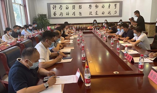 交流研討，在產(chǎn)業(yè)化、市場(chǎng)化、品牌化道路上前行 --- ---記2022邯鄲“青創(chuàng)營(yíng)”走進(jìn)大名府(圖1)