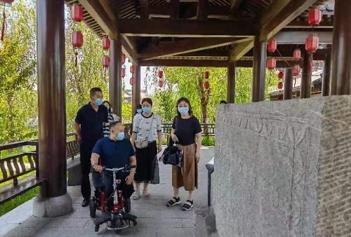 交流研討，在產(chǎn)業(yè)化、市場(chǎng)化、品牌化道路上前行 --- ---記2022邯鄲“青創(chuàng)營(yíng)”走進(jìn)大名府(圖3)