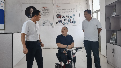 珠繡手工落地生根，讓農(nóng)民能多一份收入(圖1)