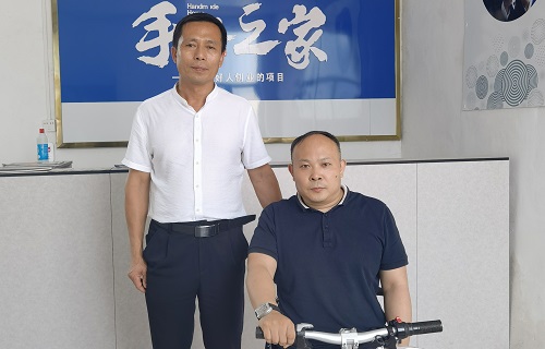 珠繡手工落地生根，讓農(nóng)民能多一份收入(圖4)
