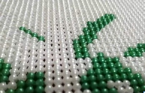 做一套手工之家的珠繡外發(fā)手工活可以賺取多少加工費呢？(圖1)