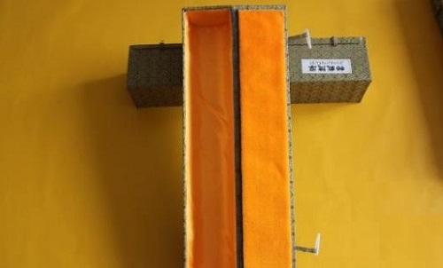 8月31日，在家做手工活賺錢，手工活正規(guī)可靠，手工之家的銷售體系是不斷開發(fā)拓展的，圖為勵志珠珠繡串珠手工產(chǎn)品外包裝剪影
