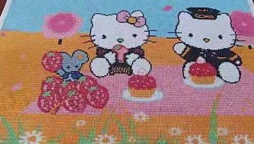 9月1日，全國正規(guī)手工活平臺，可靠的手工活外發(fā)，手工之家的創(chuàng)新體系是事業(yè)堅持創(chuàng)新的外顯，圖為勵志珠珠繡串珠手工產(chǎn)品剪影