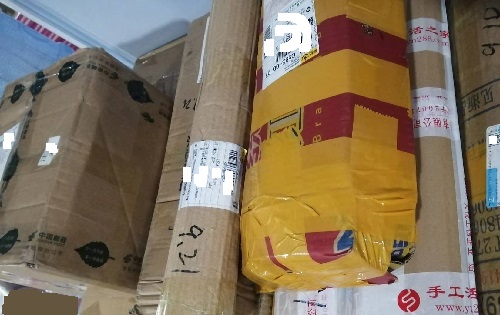 9月22日，純手工活外發(fā)加工項(xiàng)目，手工活兼職，選擇手工之家的加工人員了解的途徑有些不同，圖為成品倉(cāng)庫(kù)今日待檢手工產(chǎn)品剪影