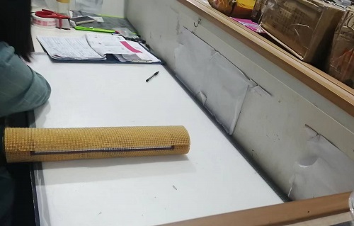 10月7日，寄到家做的手工活，正規(guī)手工活外發(fā)加工項目，在手工之家，質(zhì)量和收入是成正比的，圖為勵志珠珠繡手工成品倉庫驗貨拆除包裝剪影