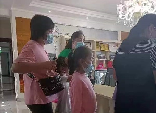 有夢走未來，大山擋不住
