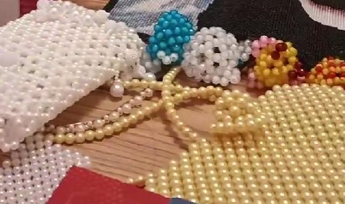 用責(zé)任和愛心，幫更多的人居家手工掙錢 --- --- 記手工之家優(yōu)秀合作伙伴云南楊女士