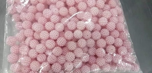11月24日，帶回家做的手工項(xiàng)目，居家靈活就業(yè)的好副業(yè)，手工之家堅(jiān)持事業(yè)和方向很正確，圖為勵(lì)志珠珠繡串珠手工材料剪影