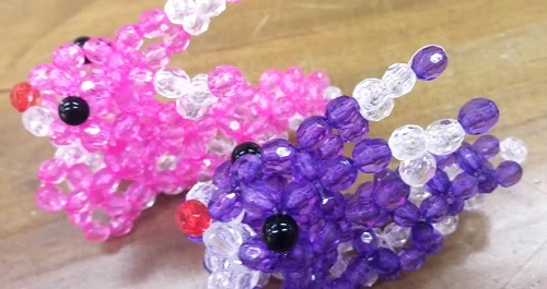 2月27日，靈活就業(yè)創(chuàng)業(yè)，手工加工回收項目，月底了，選擇了手工之家及珠繡串珠手工事業(yè)，都應(yīng)該更努力，圖為勵志珠珠繡串珠手工產(chǎn)品剪影