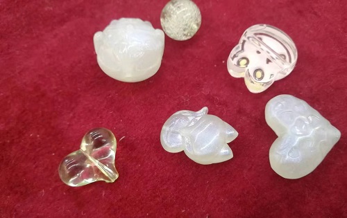 6月2日，在家里就能賺錢的工作，正規(guī)手工項目，靈活就業(yè)好選擇，手工之家手工事業(yè)發(fā)展離不開銷售體系，圖為勵志珠珠繡串珠手工材料剪影