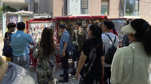 飾品加工廠+移動潮品店，讓大家一起做手工掙錢 ------ 記石家莊項(xiàng)目考察團(tuán)隊(duì)到手工之家考察合作