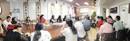 飾品加工廠+移動潮品店，讓大家一起做手工掙錢 ------ 記石家莊項(xiàng)目考察團(tuán)隊(duì)到手工之家考察合作