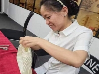 在家做手工活，既是一項(xiàng)兼職收入，也是一份美麗事業(yè)
