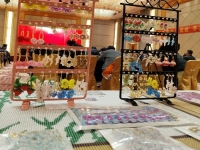 適合普通人的小成本創(chuàng)業(yè)項目，開辦串珠手工加工廠，用不用管產(chǎn)品銷售