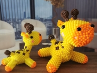 串珠米珠繡純手工產(chǎn)品展示，精美的掛件飾品