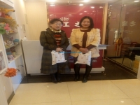 河南周口張女士與吉林松原劉女士相遇手工活之家，結(jié)下深厚友誼