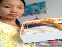 河南安陽趙女士在家?guī)殞毾胝覀€手工活做掙點零花錢減輕老公負(fù)擔(dān)