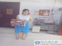 河南省洛陽(yáng)市伊川縣白元鎮(zhèn)張女士找到手工活兼職，手工活外發(fā)項(xiàng)目在家就可以賺錢(qián)的項(xiàng)目