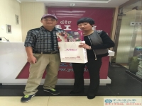 在家能做的兼職，邢臺理發(fā)店老板前來手工活之家做串珠加工外發(fā)