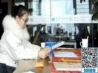 美女想做低成本創(chuàng)業(yè)項(xiàng)目，來手工之家考察