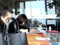 在家做手工活不交押金，兩位女士看好了這個(gè)手工活專程來考察