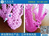 適合老人做的手工活，河南鄭州李阿姨選擇手工之家串珠子