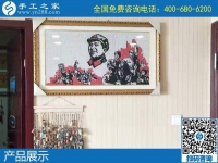 手工之家企業(yè)里掛滿了裝裱好的平面珠繡，大氣、漂亮