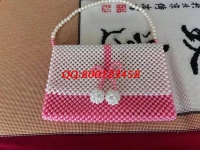 4月1日，拿回家做的手工活，手工活掙錢，敬業(yè)的企業(yè)手工之家更適宜合作，勵志珠珠繡新款珠包實拍
