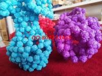 5月3日，拿回家做的手工活要找長期穩(wěn)定的，一直供料的手工活加工項目非遺手工珠繡是大家共同的選擇，圖為勵志珠珠繡串珠純手工成品實拍