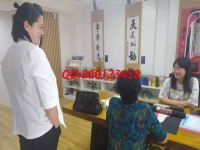 5月29日，想接正規(guī)廠家的手工活，拿回家做的手工活，要觀察，要考察，更要行動(dòng)，圖為手工之家接待考察合作加工客戶剪影