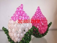 8月10日，就業(yè)創(chuàng)業(yè)好項(xiàng)目，拿回家做的手工活，手工之家的手工活代理加工項(xiàng)目很受大家的歡迎，圖為勵(lì)志珠珠繡串珠產(chǎn)品實(shí)拍