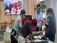 9月11日，把手工活拿回家做，選擇勵(lì)志珠珠繡外發(fā)手工活，因?yàn)檫@是對(duì)非遺傳統(tǒng)手工的傳承和創(chuàng)新，圖為手工之家接待考察合作加工客戶剪影